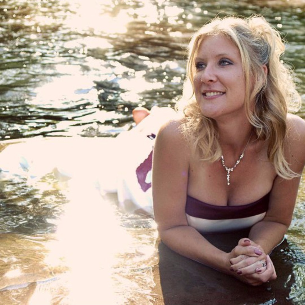 Meet your Posher, Monica